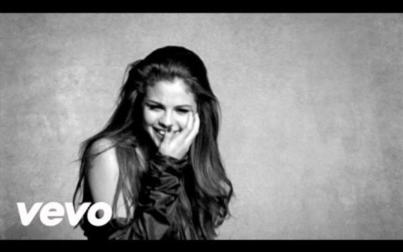 Selena Gómez estrena video Kill Em With Kindness La Nota Latina