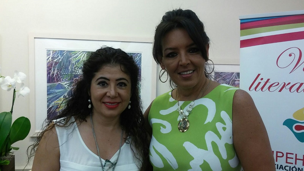 Pilar Vélez y María Elena 