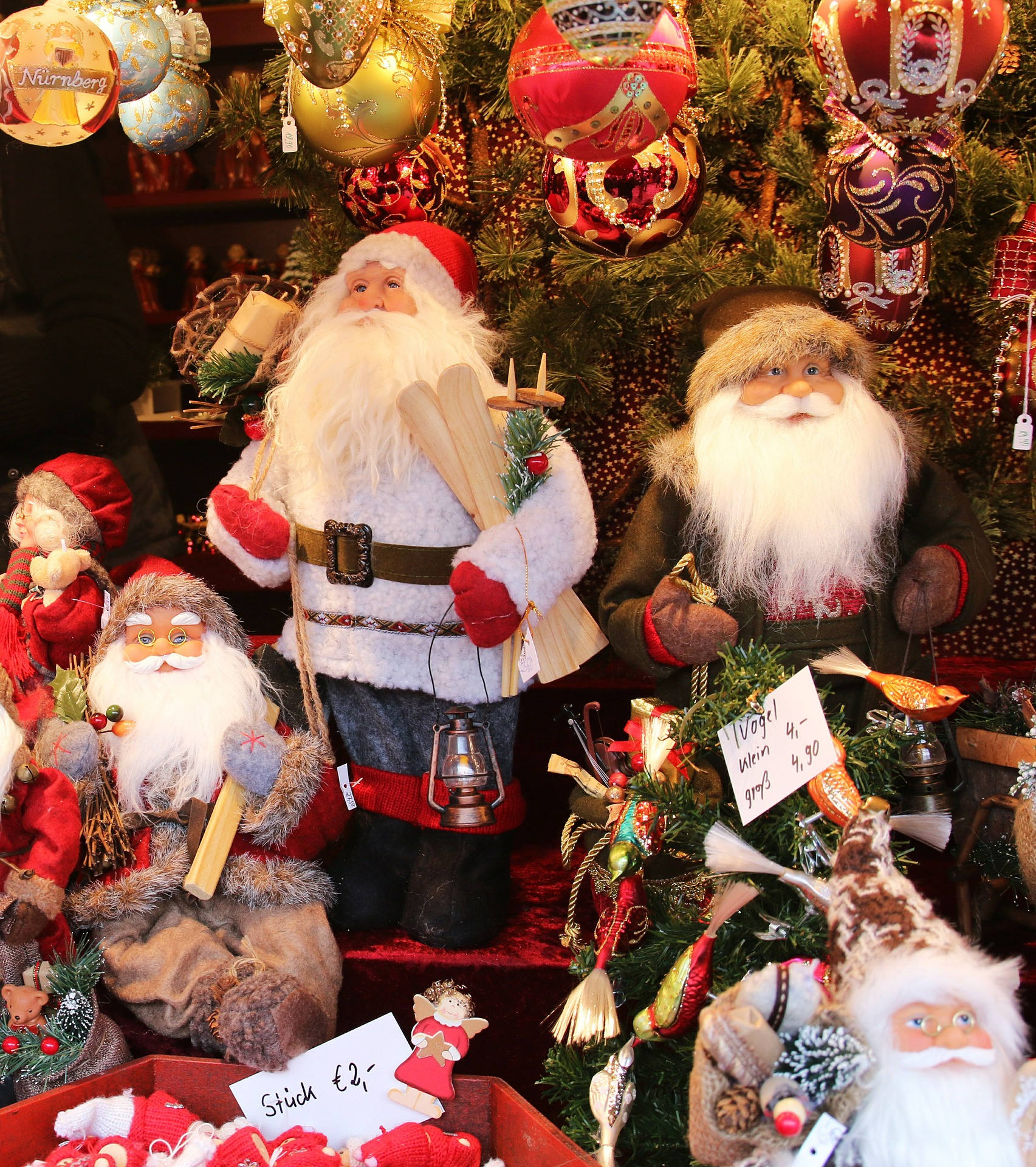 santa-claus-551305_1920
