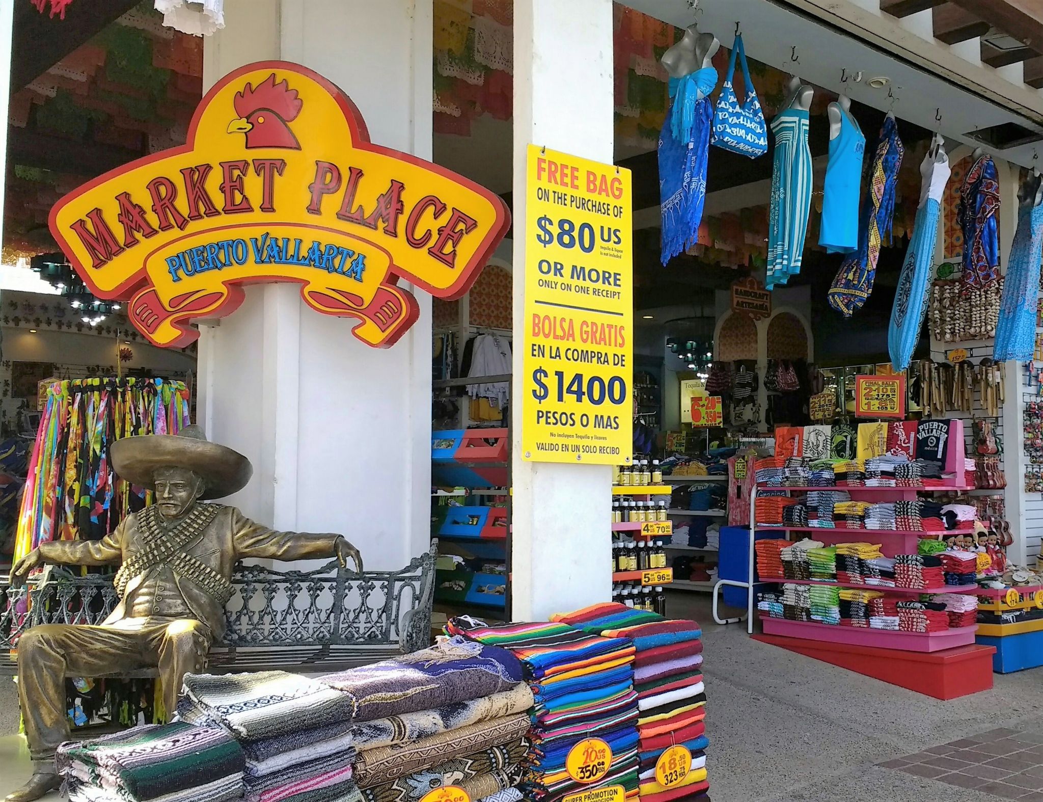 centros comerciales en puerto vallarta