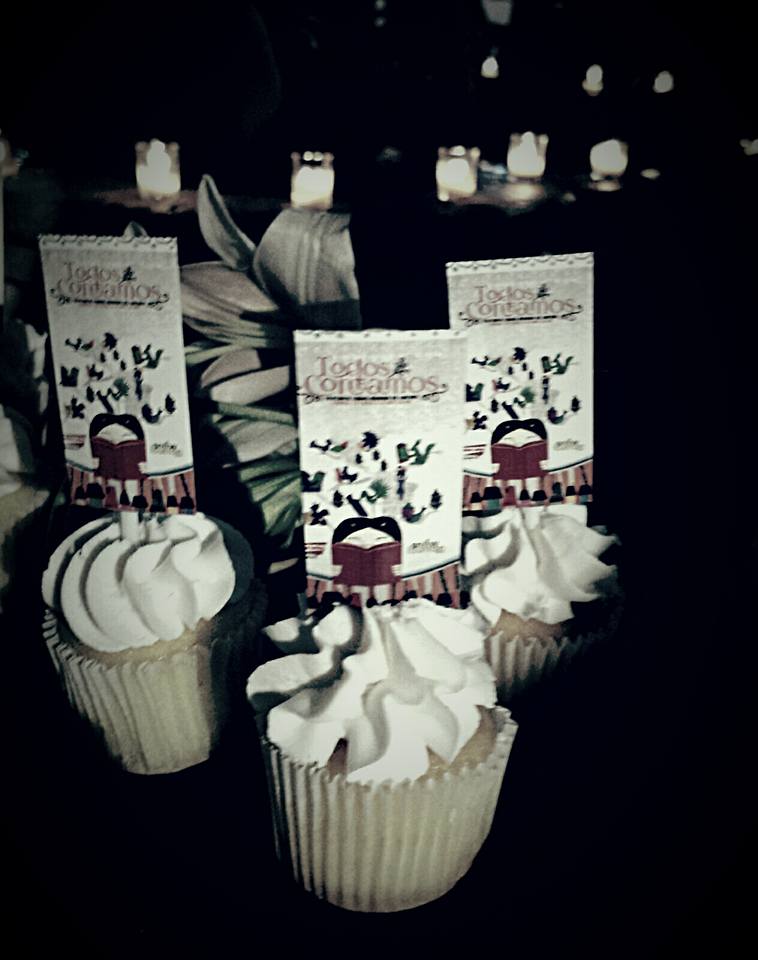 bautizo-del-libro-mila-hajjar-cupcakes-3