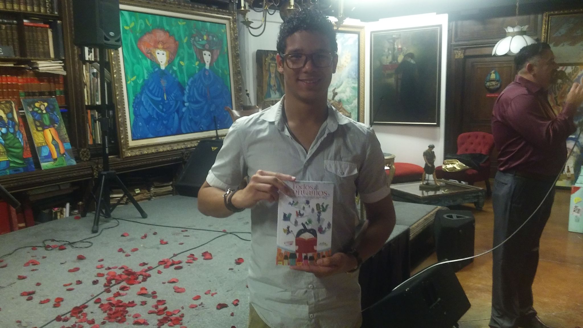 bautizo-del-libro-todos-contamos-hansel
