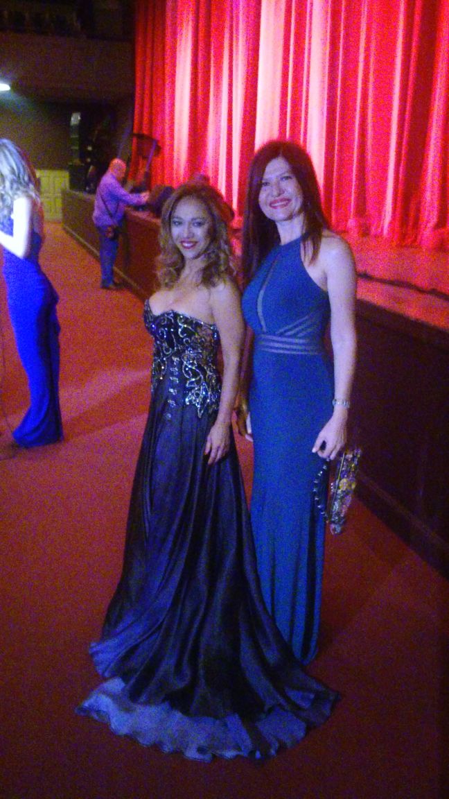 Leida Alvarez y Marybel Torres.