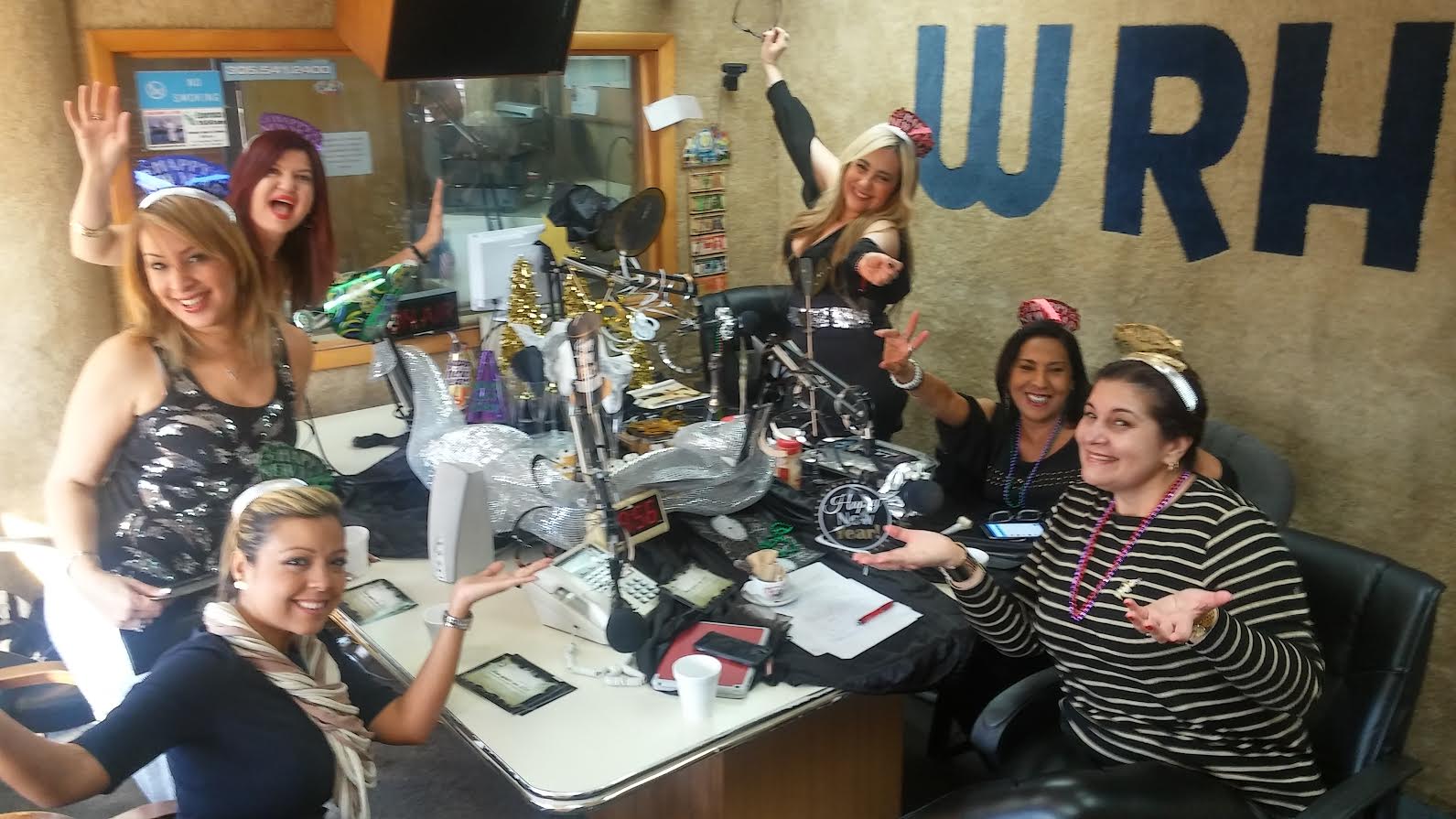 poderosa-otra-compartiendo-en-ele-studio