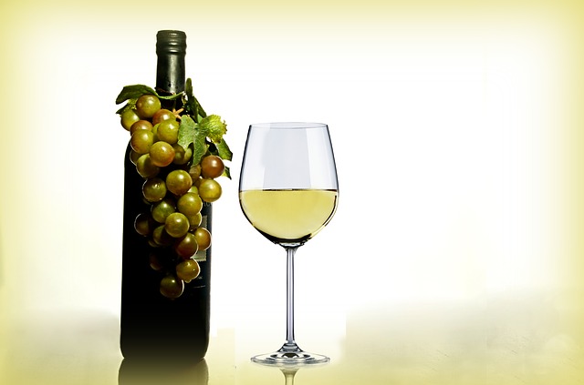 vino blanco, botella de vino blanco