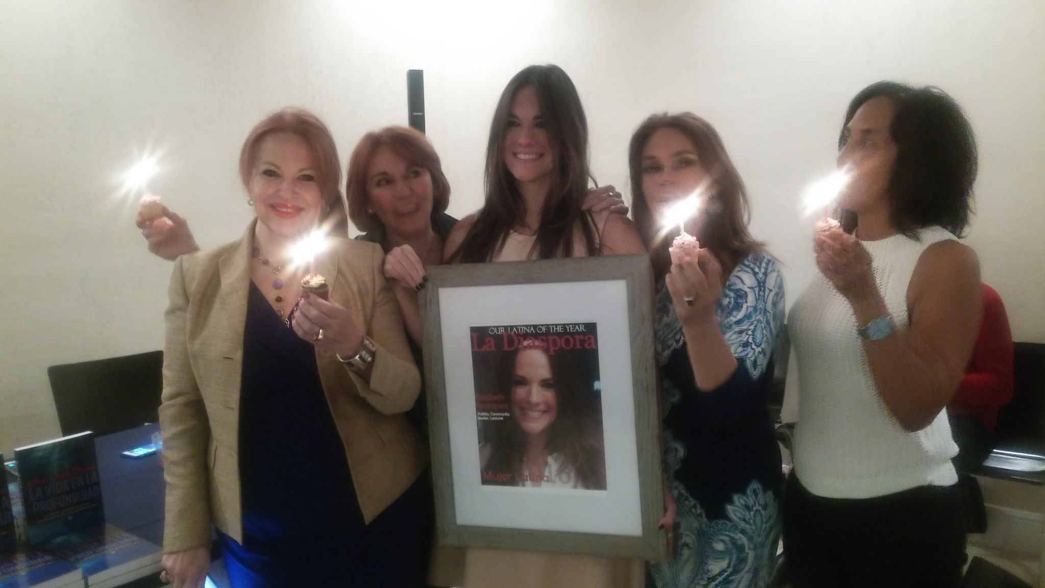 Elizabeth Rodriguez recibió una grata sorpresa por su cumpleaños.