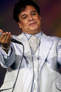JUAN GABRIEL CLAUSURA EL ACAPULCO FEST 2005
