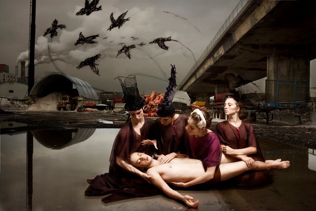 Damian Siqueiros: Icaro II, de la serie Éxtasis Cultural, 2009