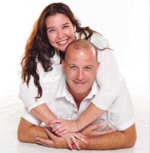 Sharon Luchsinger y Juan Cosentino: el corazón y la mente de JLTradio.com