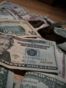 ¿Qué hacer para que el reembolso de tus impuestos rinda más?